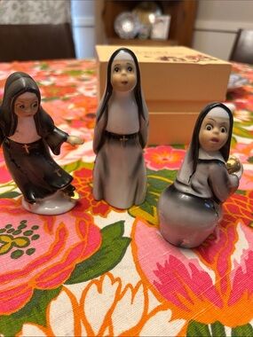 Geo z Leftons baseball nuns collectibles